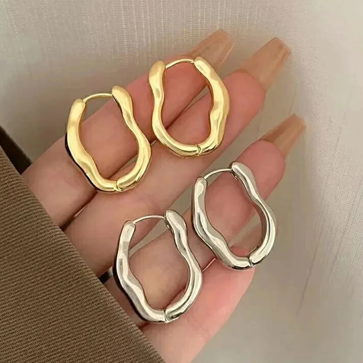 Irregular Geometric Earrings for Women's New Trendy and Personalized Design, Internet Famous Earrings With a Simple Temperament