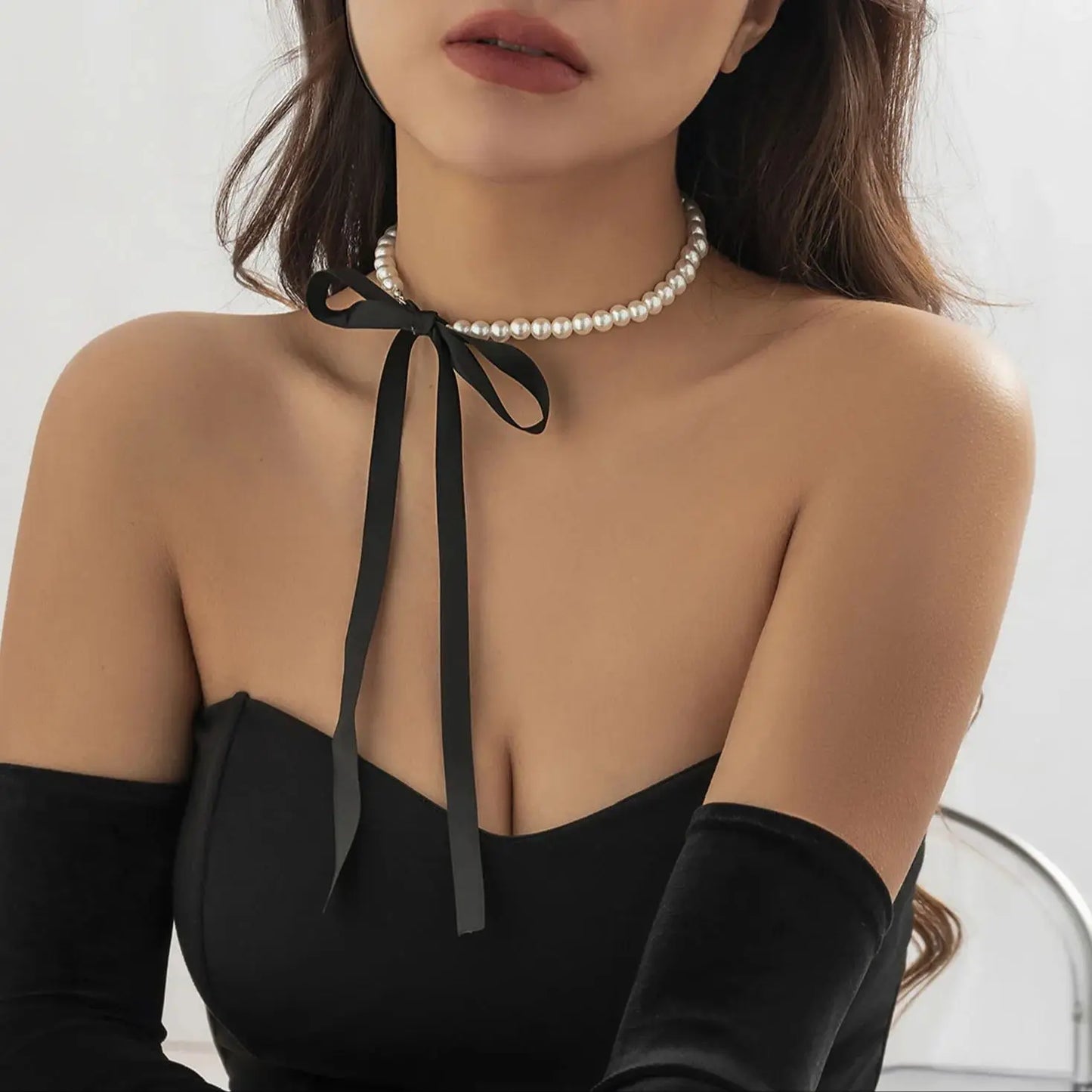 Exquisite Imitation Pearl Choker Necklace Fashionable Bow Tie Lace Up Velalvet Necklace Personality Simple Jewelry For Woman