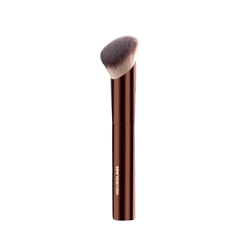 1pc Quick Angled Foundation Makeup brushes Concealer Liquid Foundation Make up brush exquisite Beauty tool Metal Handle