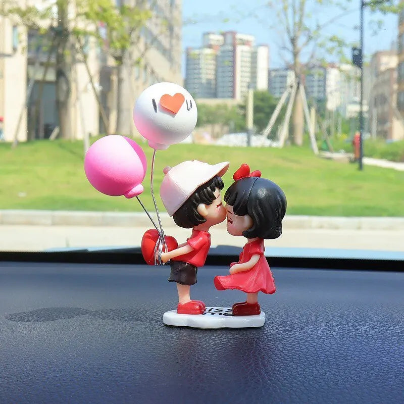 LoveDuo: Adorable Kissing Couple Car Ornaments – Add Romance to Your Ride!